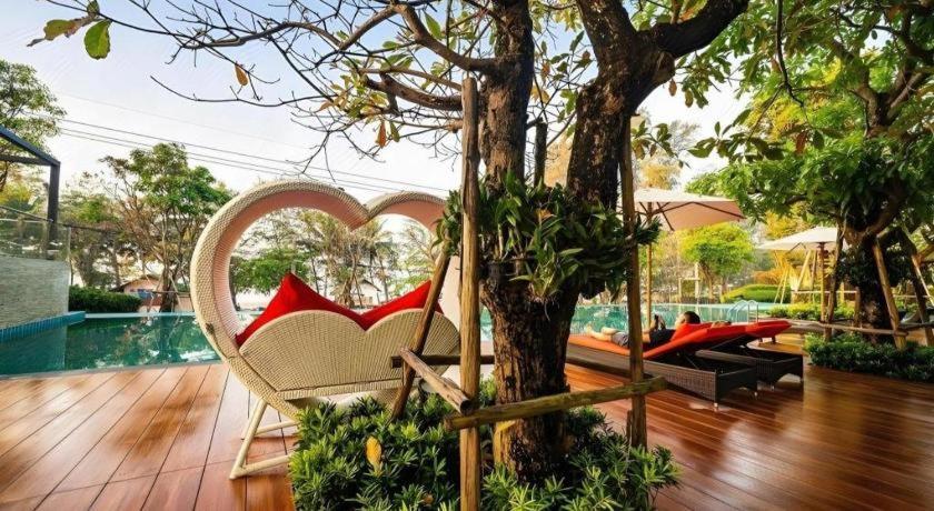 Chatnipa Beach Resort By Morseng Ban Hat Lek Exterior foto